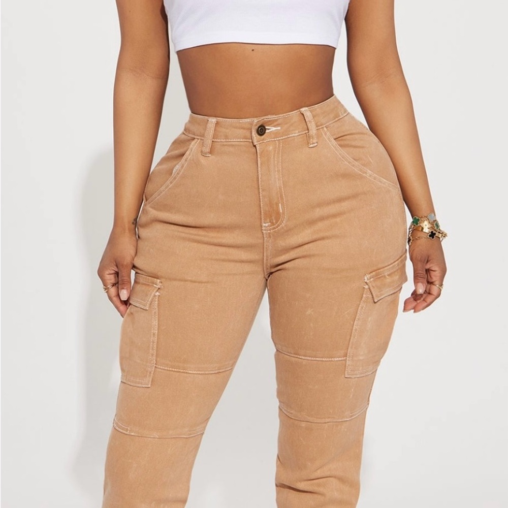 Fashion Nova alternate tan stretch cargo jeans size 13 brown / white - Picture 3 of 10
